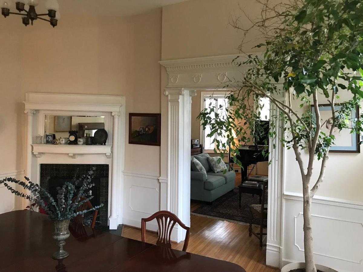 Charles Bass House Bed & Breakfast South Boston Exterior photo
